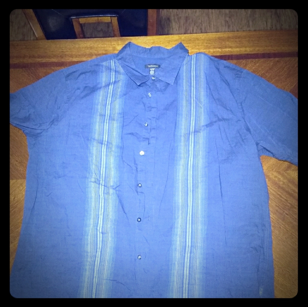 Men's shirt